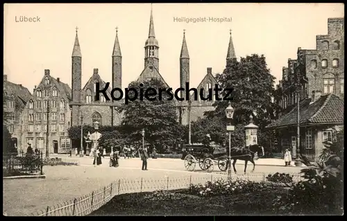 ALTE POSTKARTE LÜBECK HEILIGEGEIST-HOSPITAL KUTSCHE LITFASS-SÄULE Krankenhaus Ansichtskarte AK postcard cpa