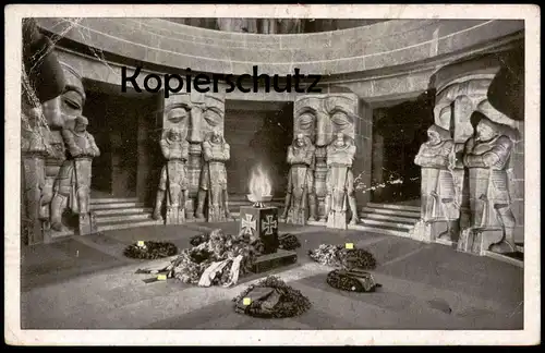 ALTE POSTKARTE LEIPZIG DAS VÖLKERSCHLACHTDENKMAL 1944 TOTEN GEDENKEN KRÄNZE MIT SCHLEIFEN Denkmal monument Ansichtskarte