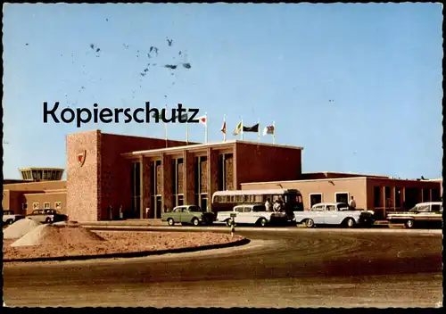 ALTE POSTKARTE BAHREIN AIRPORT TERMINAL Flughafen aéroport Flaggen flags Ansichtskarte postcard cpa AK