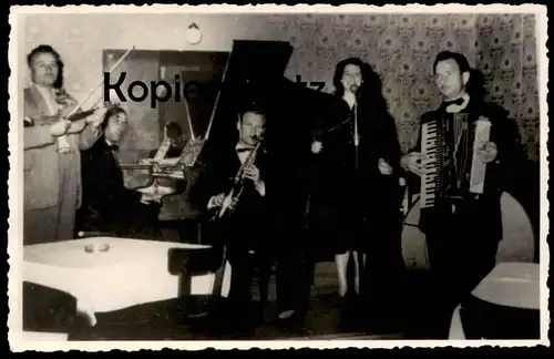 ALTES FOTO KAMMERORCHESTER GEIGE SAXOPHON AKKORDEON accordion accordéon Musik violin violon sax saxo photo