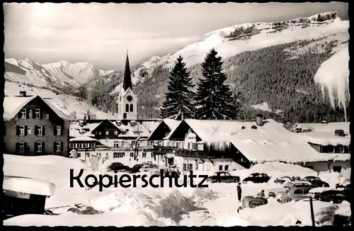ÄLTERE POSTKARTE KLEINWALSERTAL RIEZLERN WINTER SCHNEE MIT HOCH-IFEN VW Autos Auto Stempel Sondertarif Ansichtskarte AK