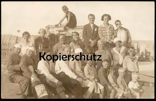 ALTE FOTO POSTKARTE AHLBECK 1929 MATHEUS MÜLLER EXTRA SEKT ELTVILLE SEKTFLASCHE AM STRAND USEDOM Heringsdorf postcard AK
