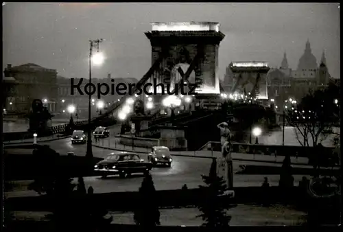 ÄLTERE POSTKARTE BUDAPEST LANCHID KETTENBRÜCKE BEI NACHT Brücke Chain Bridge Auto old car cars Autos oldtimer postcard