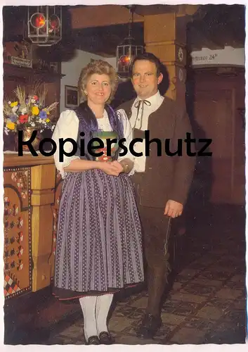 ÄLTERE POSTKARTE BRANDENBERG GASTHOF DER SINGENDE NEUWIRT EHEPAAR NEUHAUSER couple Paar Tirol postcard Ansichtskarte AK