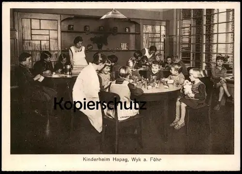 ALTE POSTKARTE WYK AUF FÖHR KINDERHEIM HAPAG KINDER SPIELEN SPIELZEUG PUPPE DORF TIERE Ansichtskarte postcard cpa