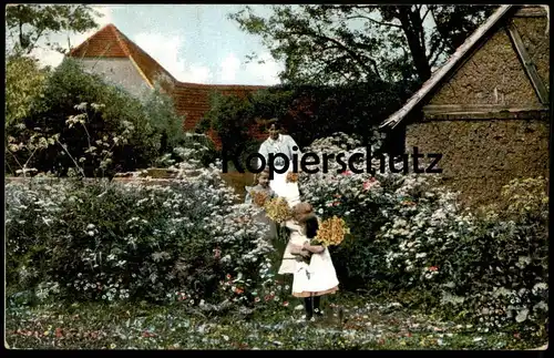 ALTE POSTKARTE MUTTER UND KINDER FAMILIE VOR GARTEN HAUS STEMPEL NEUHAUSEN BEZIRK DRESDEN Ansichtskarte postcard AK cpa