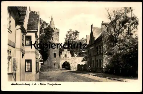 ALTE POSTKARTE NEUBRANDENBURG BEIM FANGELTURM offene Fenster Turm tower tour Ansichtskarte cpa AK postcard