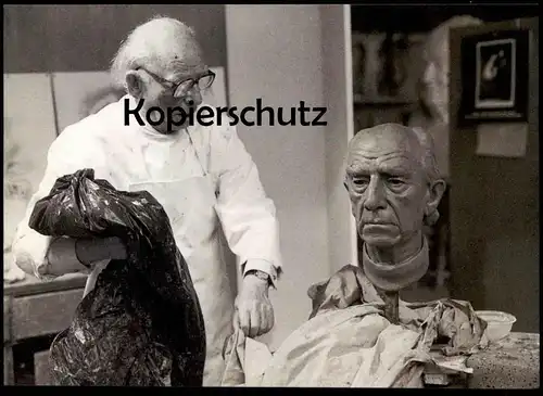 ÄLTERE POSTKARTE ARNO BREKER AN SEINER LETZTEN ARBEIT SELBSTPORTRAIT 1991 Ansichtskarte postcard cpa AK