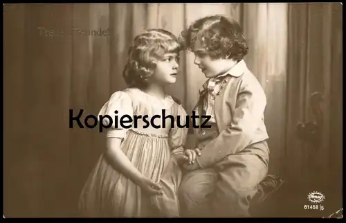 ALTE POSTKARTE TEUE FREUNDE KINDER MÄDCHEN JUNGE LIEBE child boy girl love Ansichtskarte AK postcard cpa