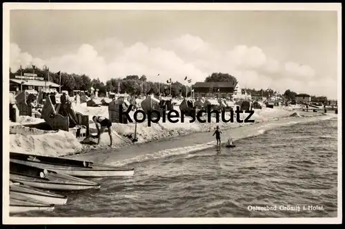 ALTE POSTKARTE OSTSEEBAD GRÖMITZ STRAND SPIELZEUGBOOT MODELLSCHIFF KANU BEFLAGGUNG 40er JAHRE Ansichtskarte cpa postcard