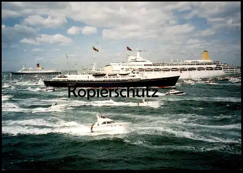 ÄLTERE POSTKARTE ROYAL YACHT BRITANNIA MS QUEEN ELIZABETH 2 CUNARD AND CANBERRA IN SOLENT Schiff ship postcard cpa AK