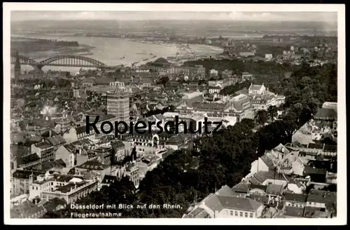 ALTE POSTKARTE DÜSSELDORF MIT BLICK AUF DEN RHEIN FLIEGERAUFNAHME Luftbild cpa postcard AK Ansichtskarte