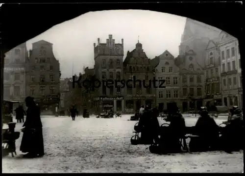 ALTES ORIGINAL FOTO ROSTOCK MARKT WINTER HÄNDLER KORBHÄNDLER ECHTE FOTOGRAFIE PHOTO KOCH MECKLENBURG-VORPOMMERN