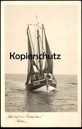 ALTE POSTKARTE EINLAUFENDER FISCHKUTTER NEUHARLINGERSIEL AUFNAHME TILLMANN EMDEN Fischer Kutter Schiff Motorschiff