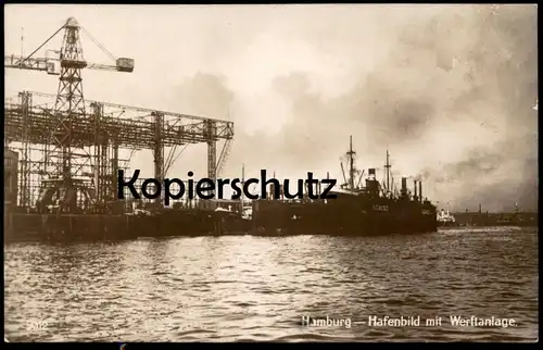 ALTE POSTKARTE HAMBURG HAFENBILD MIT WERFTANLAGEN WERFT HAFEN DAMPFER Schiffe Schiff ship Kran Ansichtskarte postcard