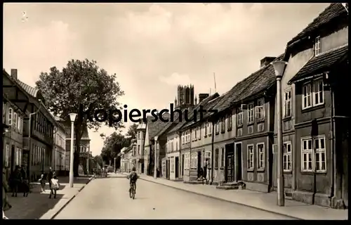 ÄLTERE POSTKARTE NEUBRANDENBURG PFAFFENSTRASSE RADFAHRER KINDER Ansichtskarte AK cpa postcard