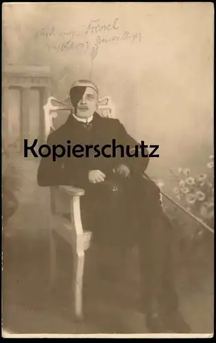 ALTE FOTO POSTKARTE RIESA STUDENT EINJÄHRIG FREIWILLIGER AUGENKLAPPE Studentica Studentika Ansichtskarte AK cpa postcard