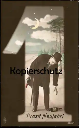 ALTE POSTKARTE PROSIT NEUJAHR 1 MANN & SEKT ALKOHOL MOND Champagne Sleigh sparkling wine surrealsime Ansichtskarte cpa