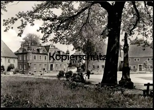 ALTE POSTKARTE BÄRENSTEIN MARKT MIT RATHAUS UND POSTSÄULE BEZIRK OSTERZGEBIRGE SACHSEN Erzgebirge Ansichtskarte postcard