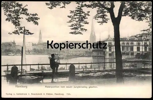ALTE POSTKARTE HAMBURG ALSTERPAVILLON VOM NEUEN JUNGFERNSTIEG MODELLBOOT JUNGE SEGELSCHIFF MODELL Ansichtskarte postcard