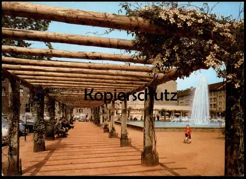ÄLTERE POSTKARTE MÖNCHENGLADBACH BISMARCKPLATZ JUNGE AUF DREIRAD KIND Springbrunnen Fontaine Ansichtskarte postcard