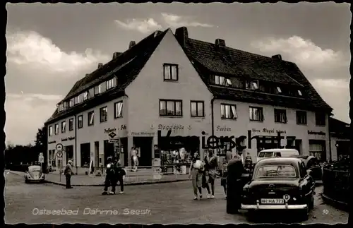 ALTE POSTKARTE OSTSEEBAD DAHME IN HOLSTEIN SEESTRASSE DROGERIE FARBEN OPEL RIEGEL UHREN SCHMUCK Ostsee Auto AK postcard