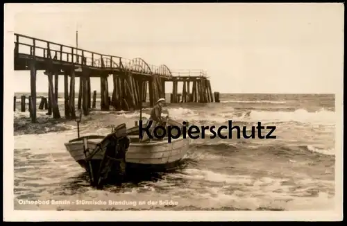 ÄLTERE POSTKARTE OSTSEEBAD BANSIN STÜRMISCHE BRANDUNG AN DER BRÜCKE ZWEI FISCHER Usedom Uznam Mecklenburg-Vorpommern AK