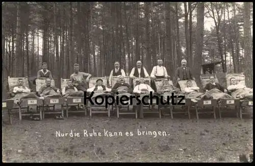 ALTE FOTO-POSTKARTE HOSPITAL LAZARETT NUR DIE RUHE KANN ES BRINGEN KRANKENHAUS ÄRZTE PATIENTEN AK cpa photo postcard