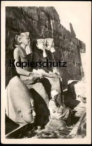 ALTE FOTO POSTKARTE KARNAK STATUES OF TEMPLE Ägypter Tracht traditional costume Tempel Statue Ägypten egypt cpa photo