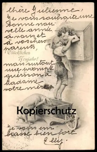 ALTE POSTKARTE JUNGE MIT BRIEF SCHWEIN FRISST AUS SCHUBKARRE PIG COCHON GLÜCKLICHES NEUJAHR postcard Ansichtskarte AK
