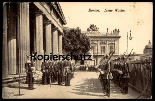 ALTE POSTKARTE BERLIN NEUE WACHE Trommler joueur de tambour drummer drum tambor tamburo Trommel Uniform uniforme soldat