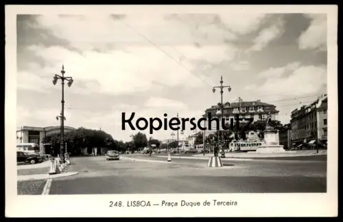 ÄLTERE POSTKARTE LISBOA PRACA DUQUE DE TERCEIRA policia Polizist police Tram tramway Lissabon Lisbonne Lisbon Portugal