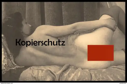 ÄLTERE REPRO ? POSTKARTE AKT NACKTE LIEGENDE FRAU EROTIK POPO eroticism femme nus nude woman bottom nudity postcard