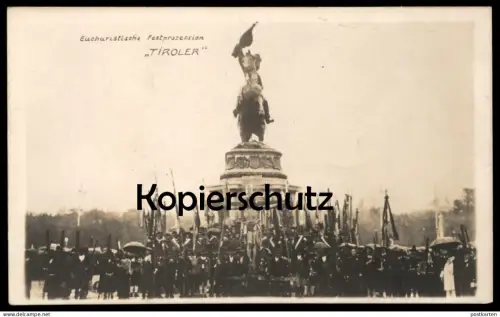 ALTE POSTKARTE WIEN EUCHARISTISCHE PROZESSION TIROLER 1912 KONGRESS EREIGNIS Regen Schirm Ansichtskarte AK cpa postcard