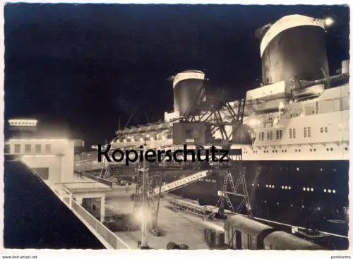 ÄLTERE POSTKARTE M.S. UNITED STATES COLUMBUSKAI BEI NACHT BREMERHAVEN KRAN crane COLUMBUS-KAJE Hafen Dampfer Schiff ship