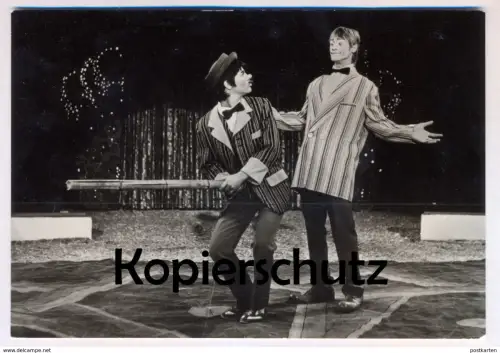 ÄLTERE POSTKARTE STAATSZIRKUS DER DDR MICO UND PEPE CLOWNERIE Clown Clowns paillasse circus Zirkus Cirque cpa