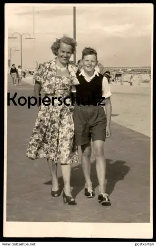 ALTE FOTO POSTKARTE GRÖMITZ JULI 1954 MUTTER & SOHN KIND Manfred Fritsch Komm - Komm mother Kleid Kette child cpa photo