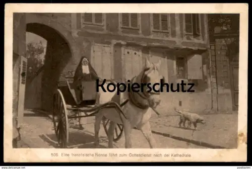 ALTE POSTKARTE NOYON FRANZÖSISCHE NONNE FÄHRT ZUM GOTTESDIENST Schimmel Feldpost 1916 Oise nun religieuse postcard cpa