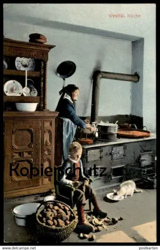 ALTE POSTKARTE WESTFÄLISCHE KÜCHE TRACHT KARTOFFEL SCHÄLEN OFEN KATZE BAUER WESTFALEN kitchen cpa Ansichtskarte postcard