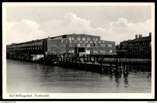 ALTE POSTKARTE KIEL WELLINGSDORF FISCHMARKT fish market cpa AK postcard Ansichtskarte