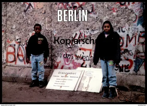 ÄLTERE POSTKARTE SCHÖNES BERLIN SOUVENIR VERKAUF AN DER BERLINER MAUER THE WALL LE MUR Art Ansichtskarte AK cpa postcard