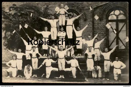 ALTE FOTO POSTKARTE TURNABTEILUNG EINTRACHT WARENDORF 1901 KATH.GES.VEREIN GUT HEIL Pyramide pyramid Fahnen flags cpa AK