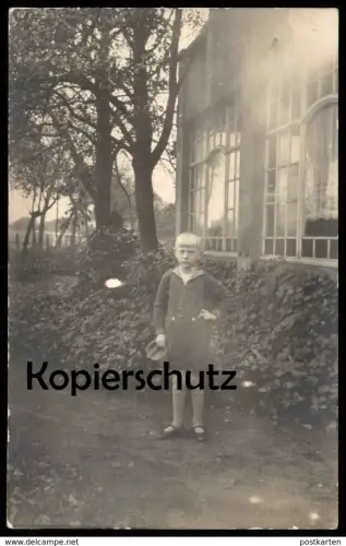 ALTE FOTO POSTKARTE VERM. HANNOVER LINDEN JUNGE VOR EINER VILLA HAUS KIND enfant child boy élève pupil Fotokarte photo