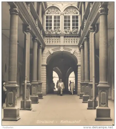 ALTE POSTKARTE STRALSUND RATHAUSHOF 1940 INNENHOF RATHAUS cpa postcard AK Ansichtskarte