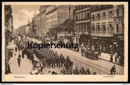 ALTE POSTKARTE KARLSRUHE KAISERSTRASSE MILITÄR PARADE FUHRWERK BRAUEREI MONINGER Sonneborn Schule Tramway Tram cpa