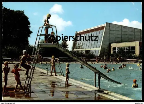 ÄLTERE POSTKARTE SALZGITTER-LEBENSTEDT FREIBAD & HALLENBAD Piscine Enfants Bademode Mode balnéaire Vogue Fashion cpa