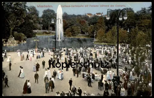 ALTE POSTKARTE WIESBADEN KONZERT BEIM CURHAUS WÄHREND CONZERTS FONTAINE Kurhaus Concert roulante Wheelchair Rollstuhl