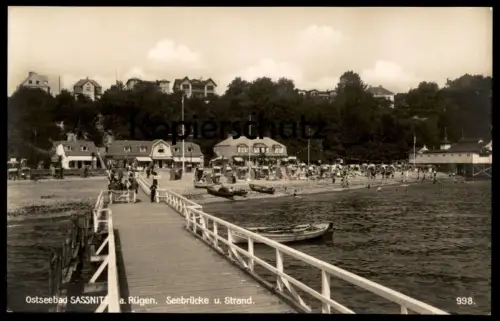 ALTE POSTKARTE OSTSEEBAD SASSNITZ SEEBRÜCKE UND STRAND INSEL RÜGEN beach plage Ansichtskarte AK postcard cpa
