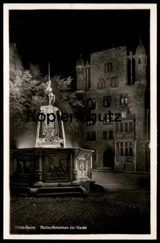 ALTE POSTKARTE HILDESHEIM ROLANDBRUNNEN BEI NACHT at night la nuit Roland Brunnen fountain cpa postcard Ansichtskarte AK