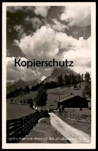 ALTE POSTKARTE AUF DEM WEGE NACH MÖSERN TIROL BLICK AUF DIE MIEMINGER BERGE Telfs Bauernhaus Haus postcard Ansichtskarte